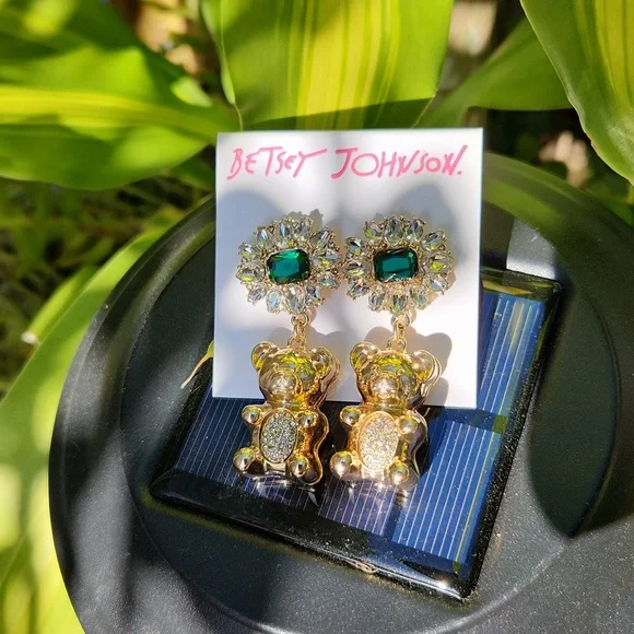 Betsey Johnson Dangling Bear Eàrrings. NWT - Picture 1 of 4